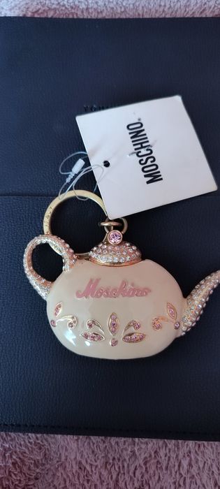 Продам оригінал брелок Moschino