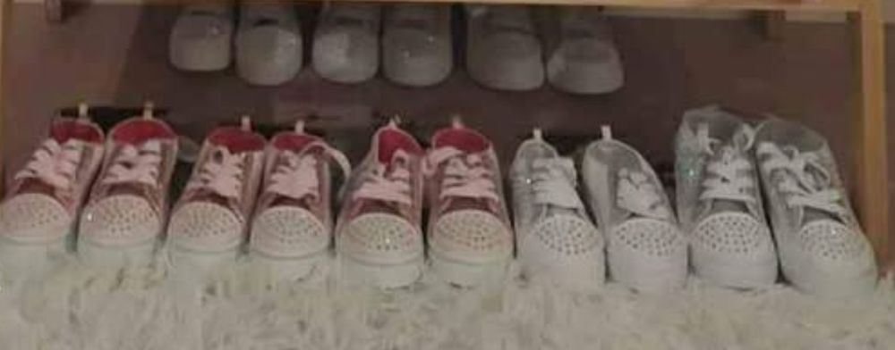 Tênis rosa ou branco com brilhantes