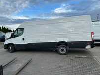 Iveco Daily HiMatic 2023 rok lift 35s16 Pełne opcja maxi long