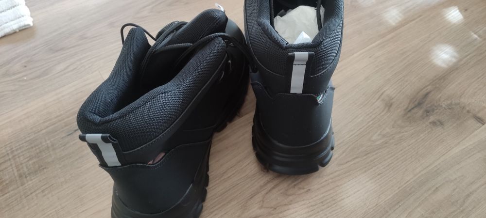 Vendo botas segurança novas
