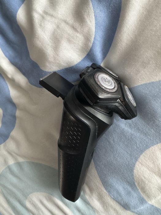 Phillips series 5000 s5588