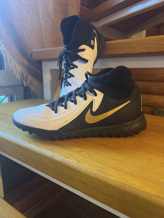 Сороконіжки Nike luna