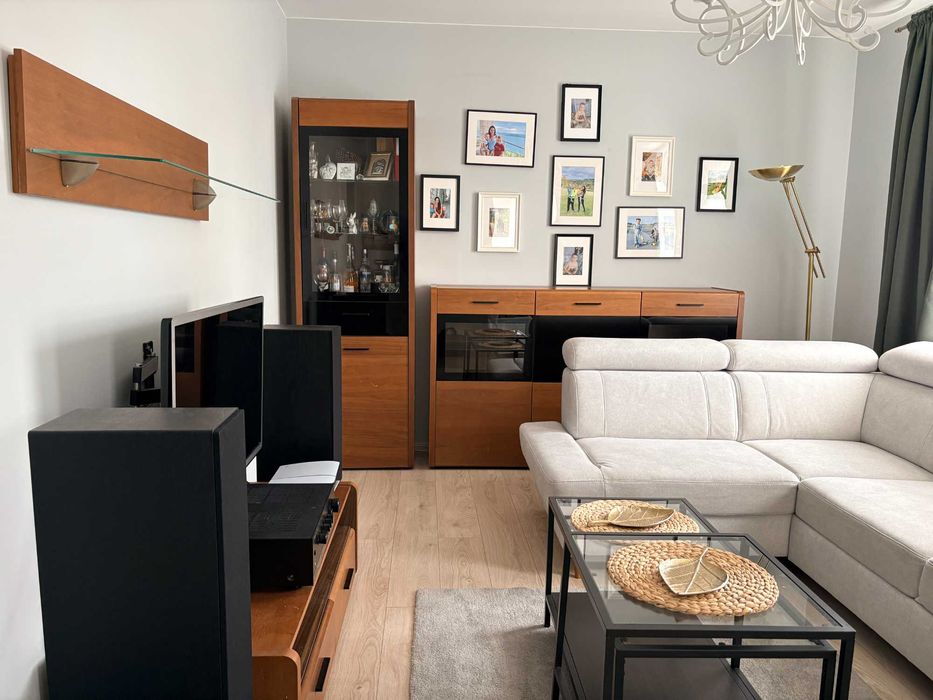 Polskie Meble Szynaka, solidna komoda, witryna, rtv, półka szklana