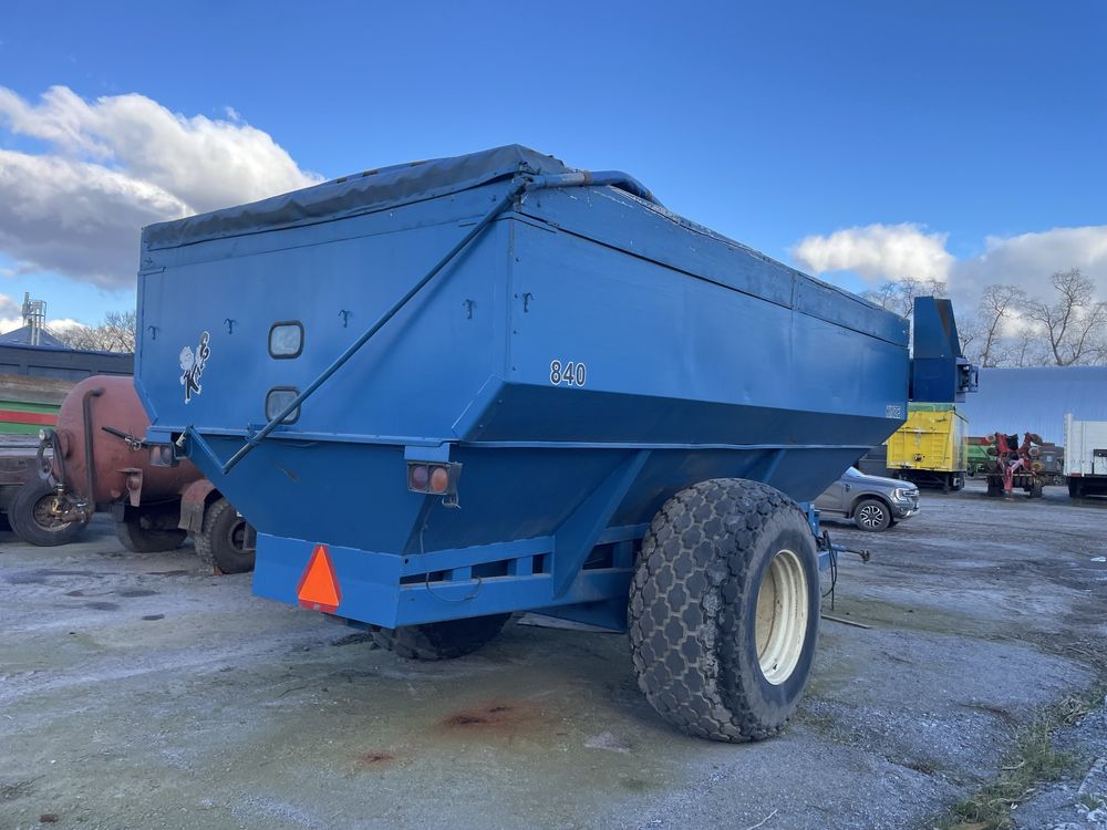 Перевантажувач Kinze 840