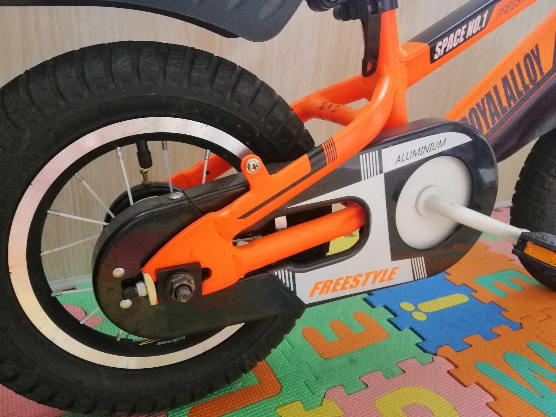 Детский двухколёсный велосипед ROYAL BABY SPACE 16 дюймов, алюминиевый