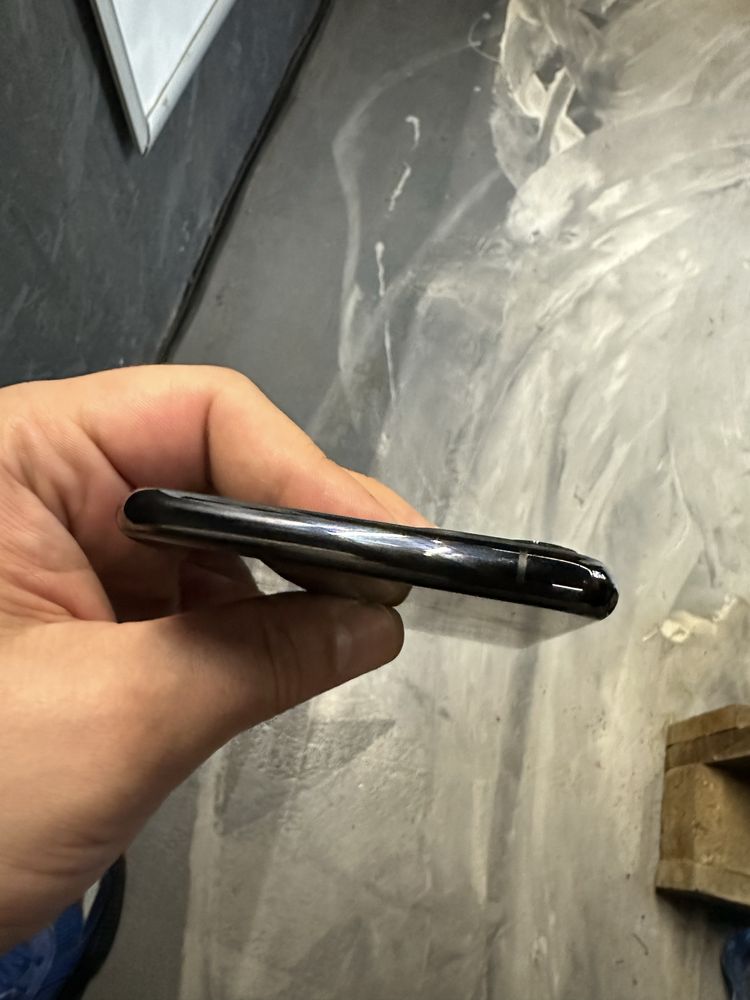 Iphone 11 pro max 256gb icloud