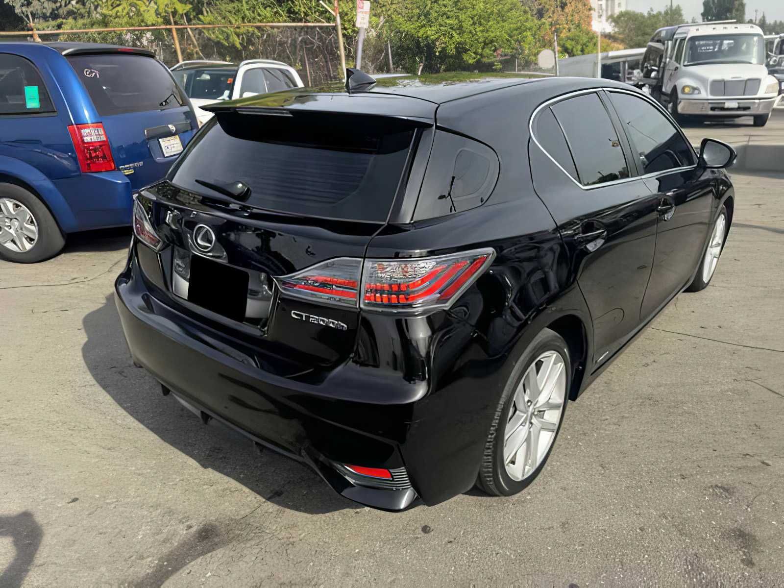 2016 Lexus     CT