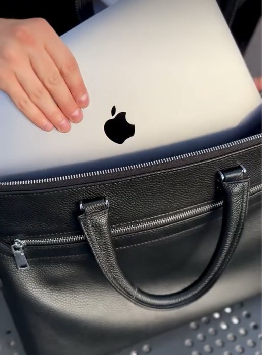 Якісна чоловіча шкіряна сумка- портфель, для ноутбука чи документів