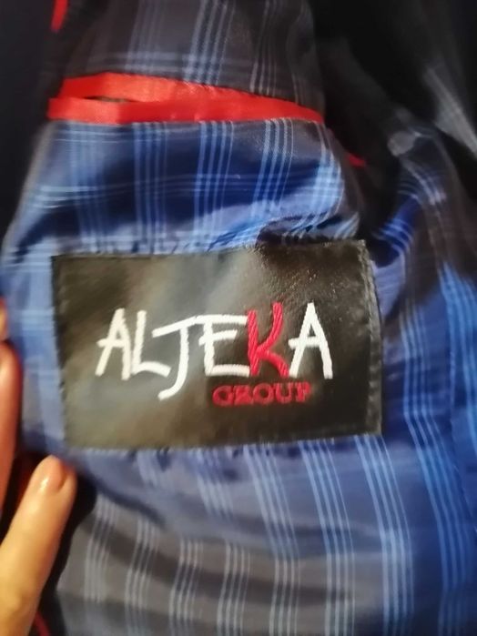 Garnitur męski firmy Aljeka