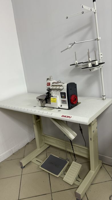 Оверлок високошвидкісний 4-нитковий Baoyu GT-700D-4