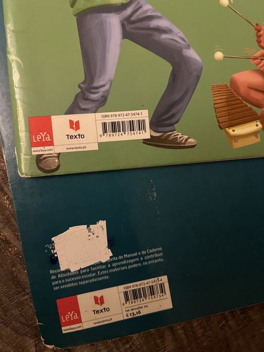 Vendo manuais e cadernos de atividade 6 ano
