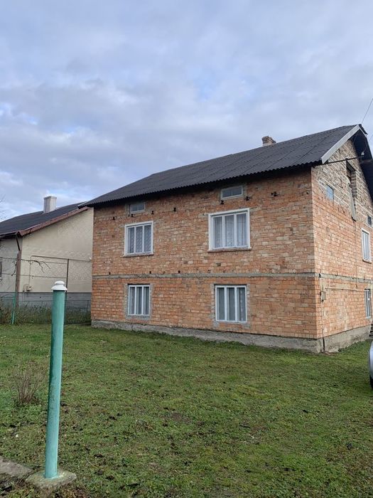 Продаж приватного будинку в селі Дережичі