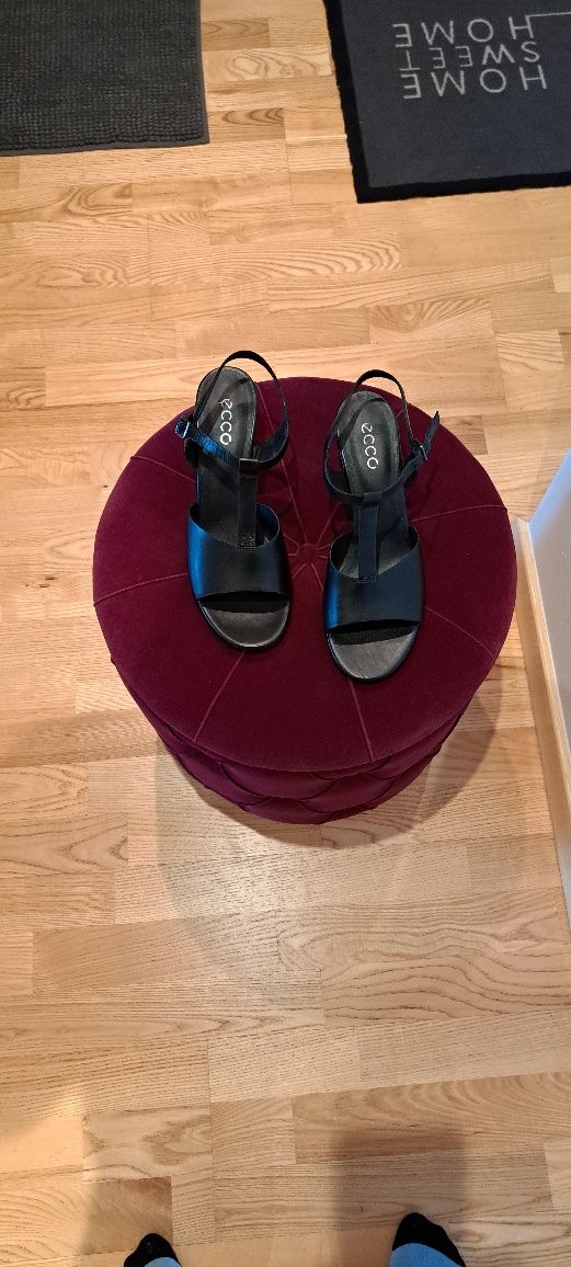 Buty skórzane damskie odkryte palce Ecco  r. 39