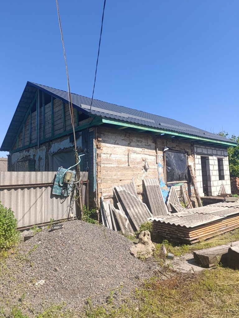 Продам недобудований будинок