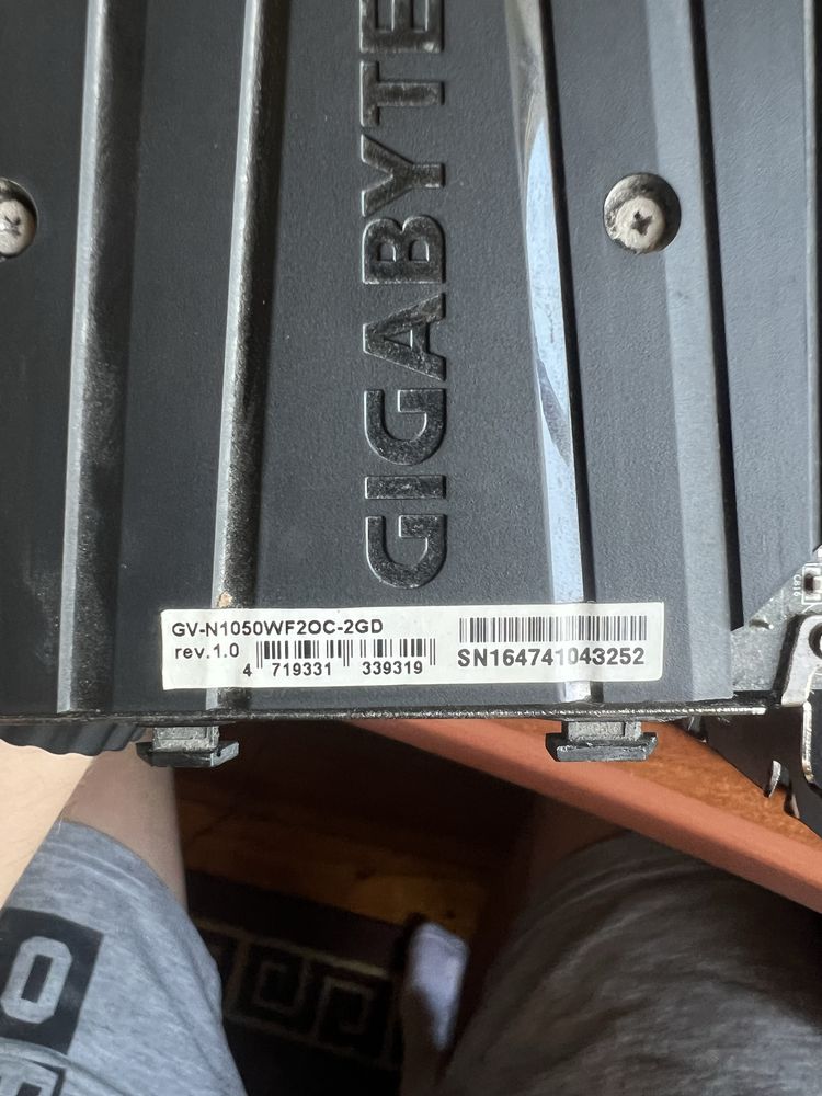 Відео карта,Gigabyte 1050 2gb