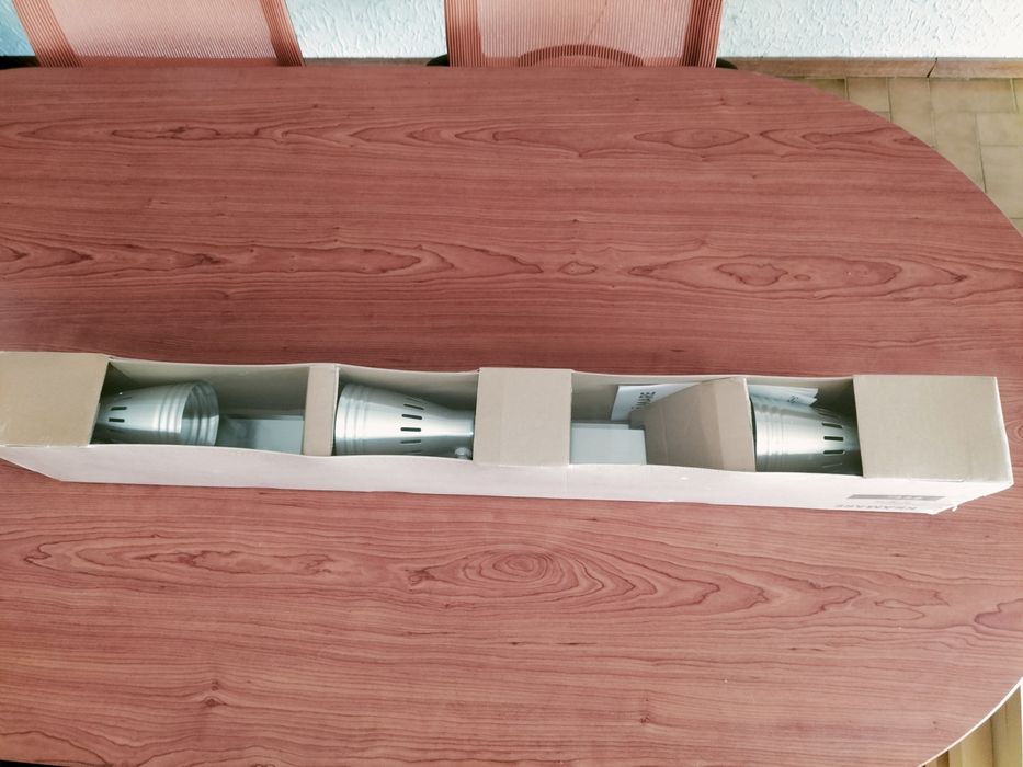 Móveis , Prateleiras, Candeeiros -IKEA