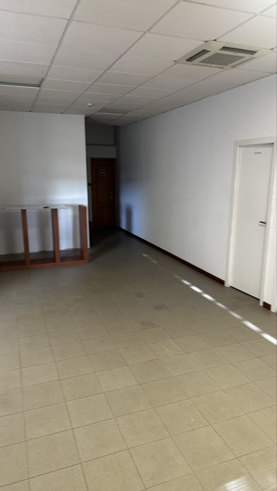 Arrenda se loja 70 m2 aproximadamente