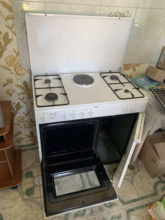 Продам газо-електро-гріль пічку Indesit