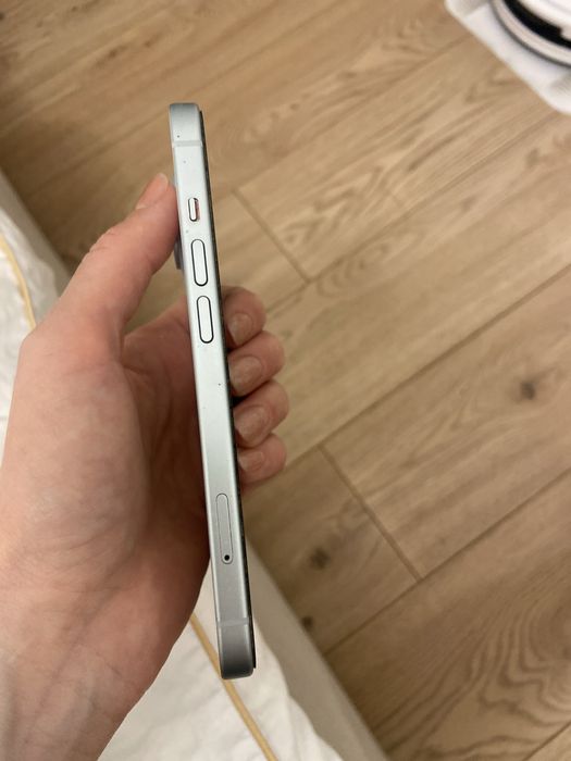 Iphone 15 niebieski 128 gb