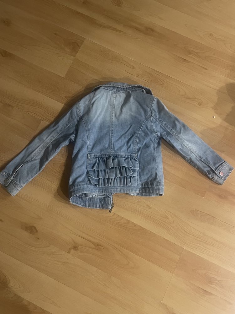 Стильная джинсовая куртка Mayoral