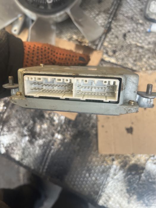 Блок управління 89560-87403 daihatsu terios 1.3