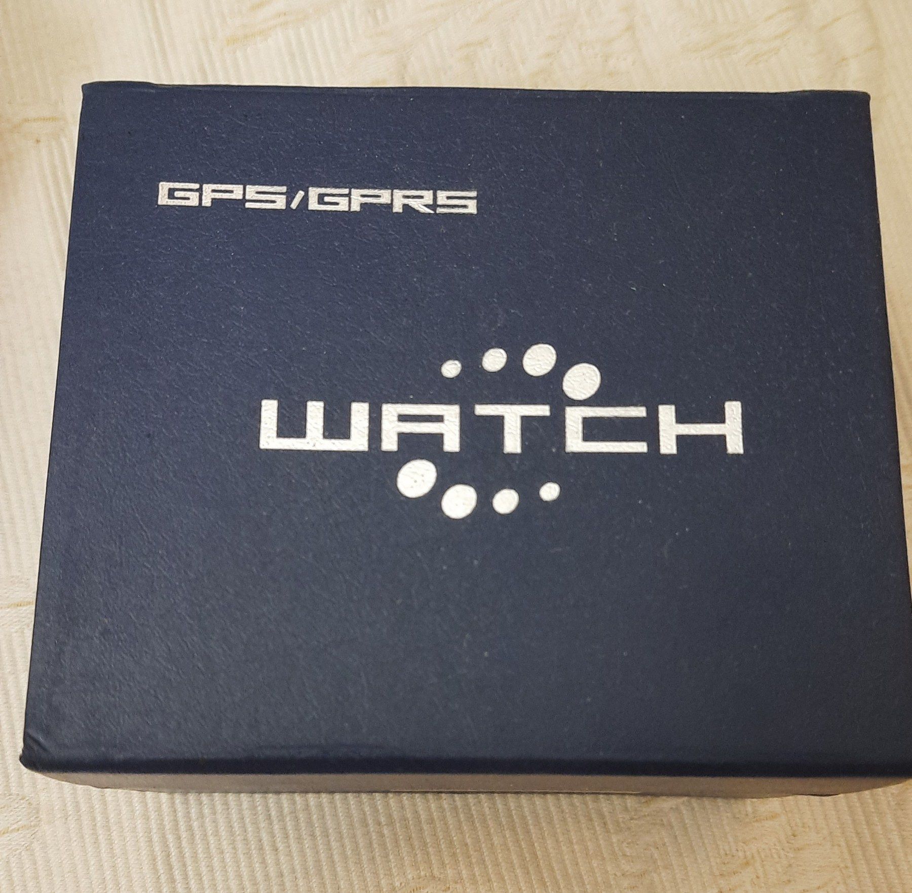 Персональный GPS/GSM/GPRS трекер -часы с кнопкой SOS