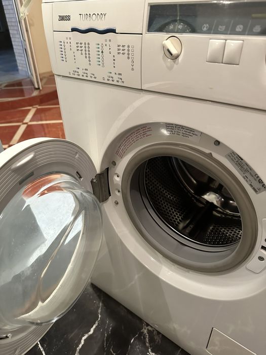 Пральна машина з сушкою стиральная машина zanussi