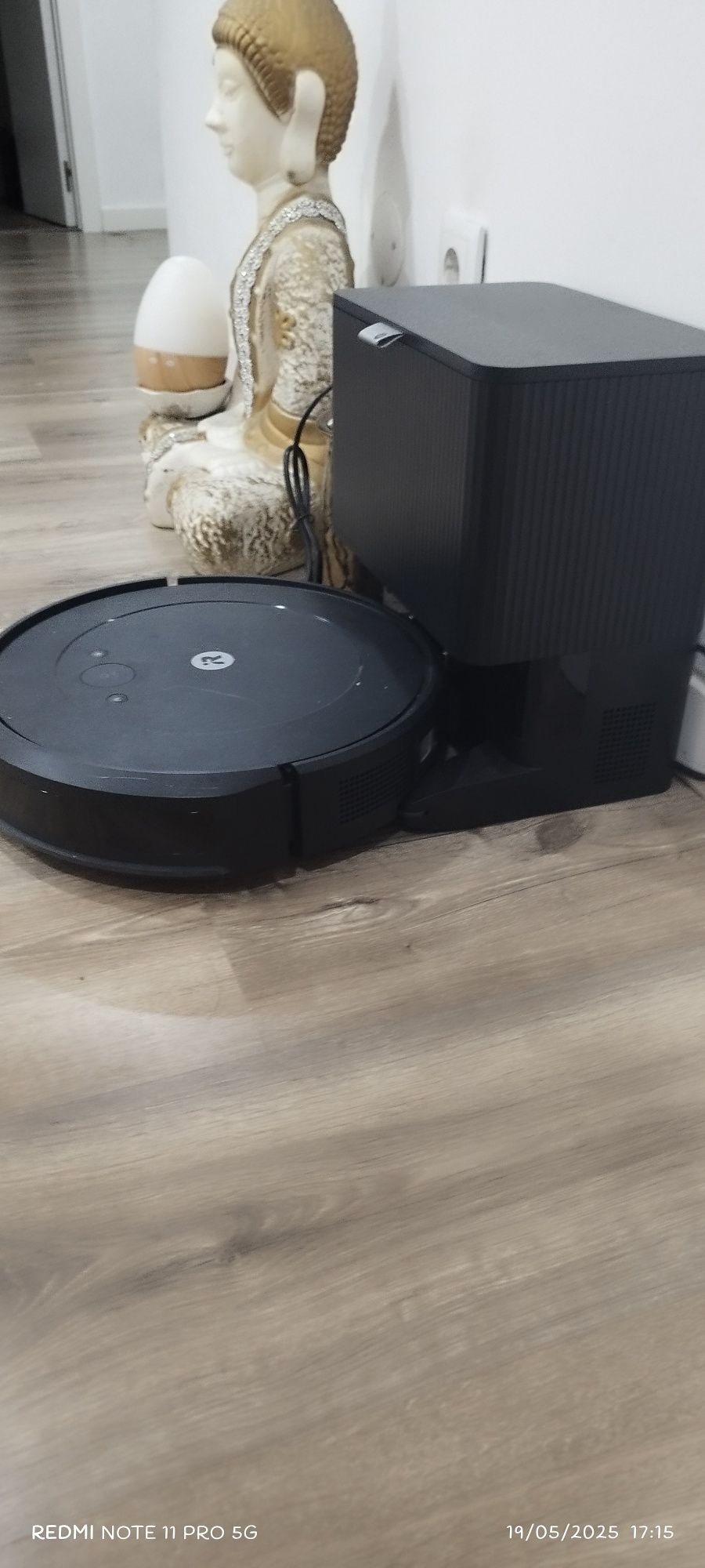 Vendo aspirador Robot praticamente novo