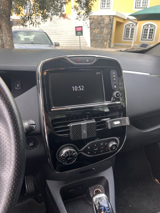 ZOE Intens R110 com bateria propria 40kwh 2019 9.500e