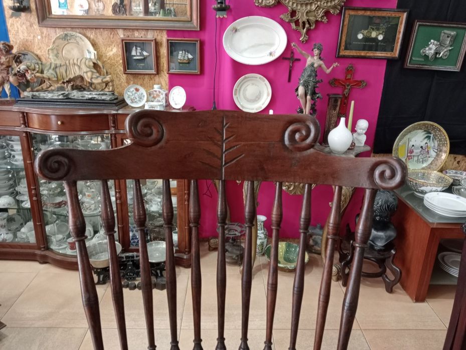 Antiga cadeira de baloiço