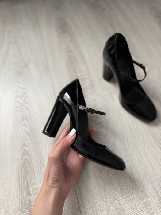 Трендові жіночі лакові туфлі The Kooples р.37