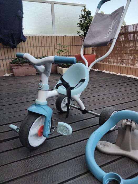 Triciclo de criança