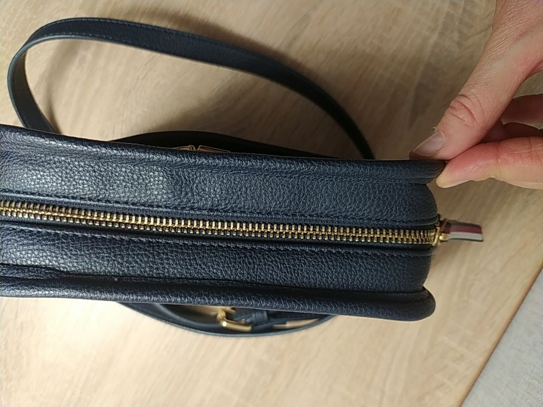 Сумочка cross body Tommy Hilfiger