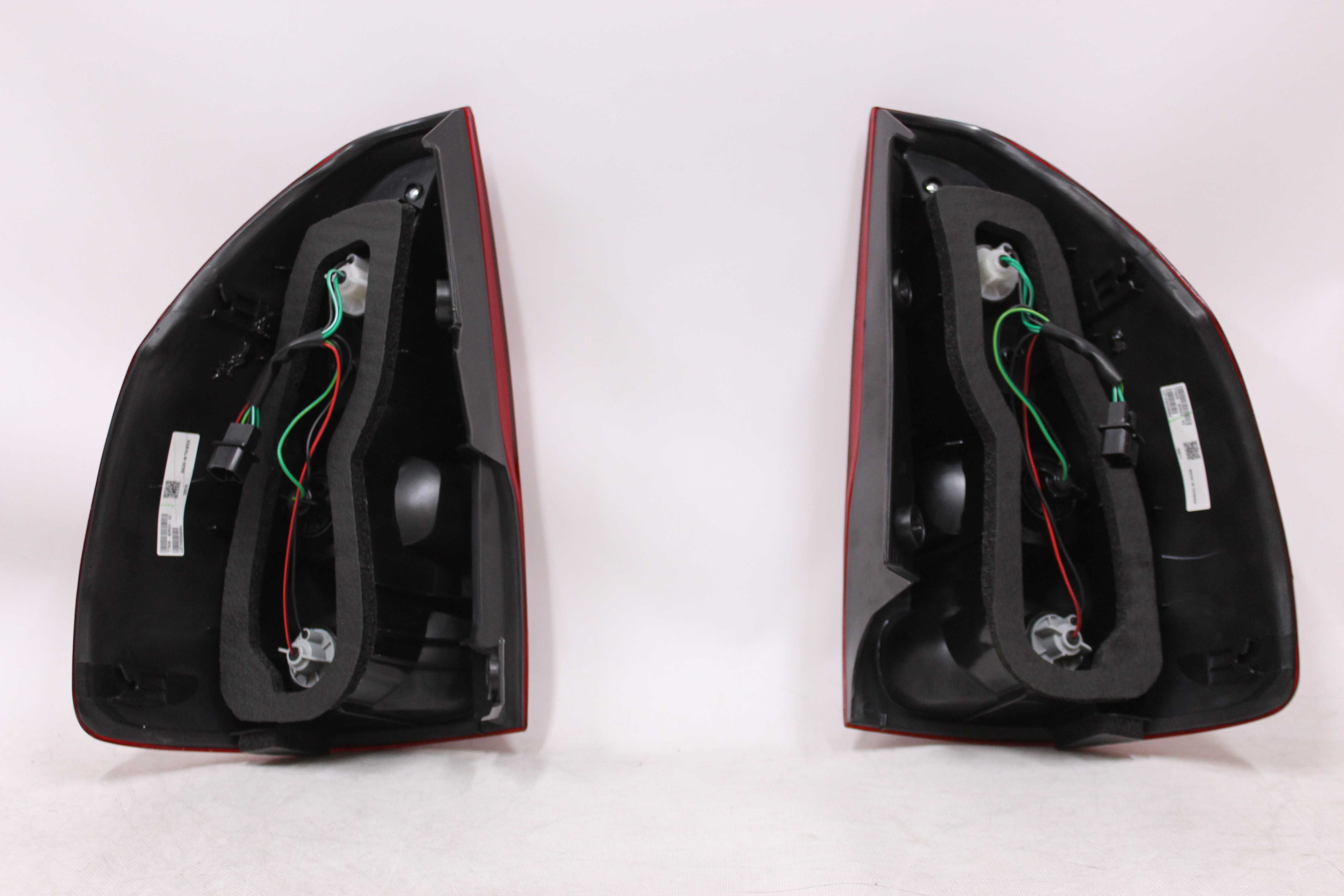 Lampy światła tył tylne TOYOTA LAND CRUISER 120 r.03-09 RED TUNING LED