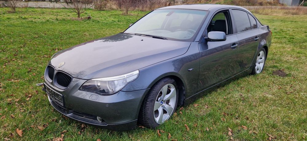 Bmw e60  530i  SMG  M5430 !!