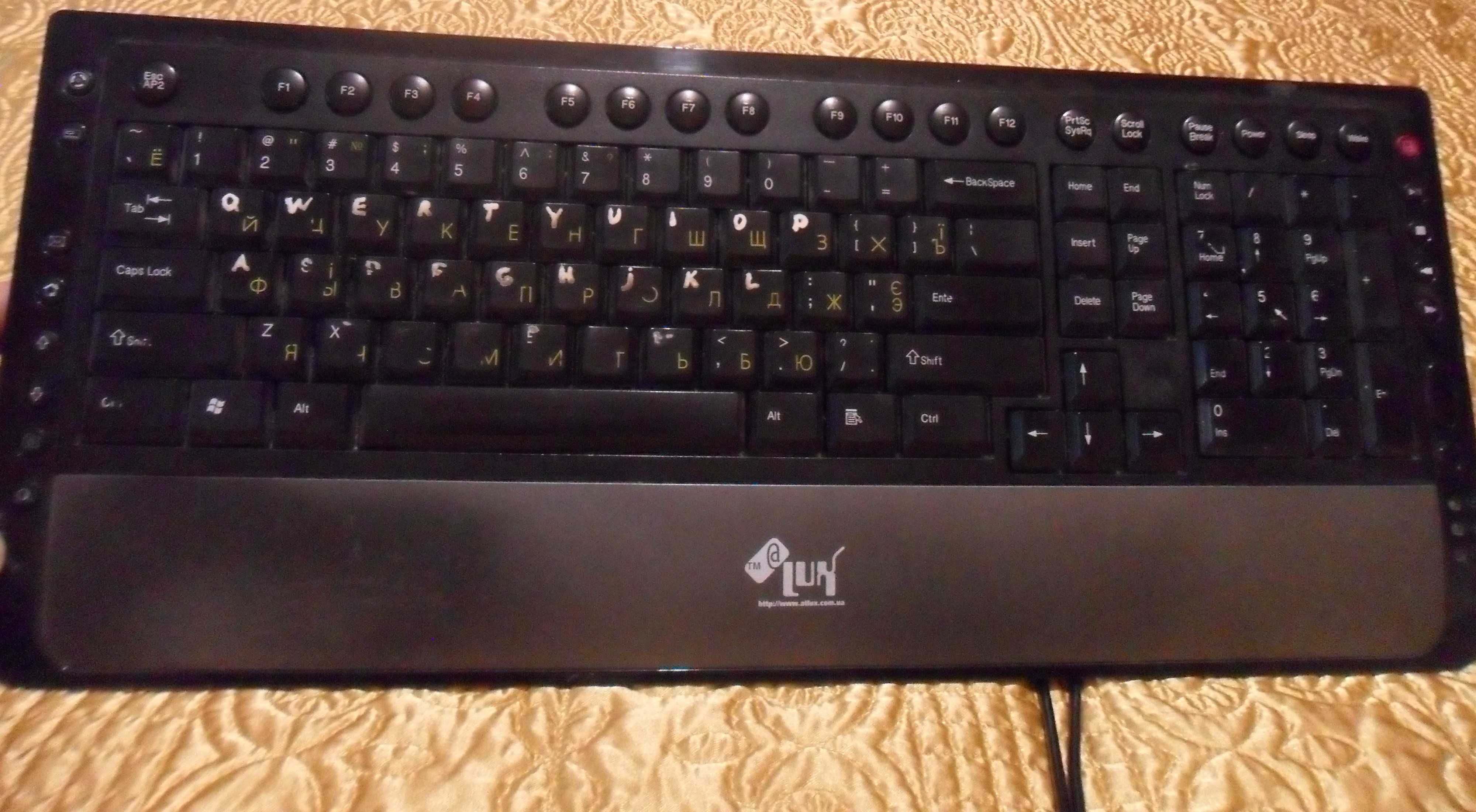 Клавіатура до компьютера або ноутбука з USB підключенням