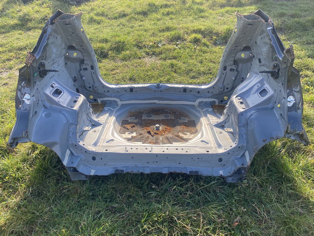 Задня частина кузова корито мазда сх5 кф mazda cx5 kf 17-
