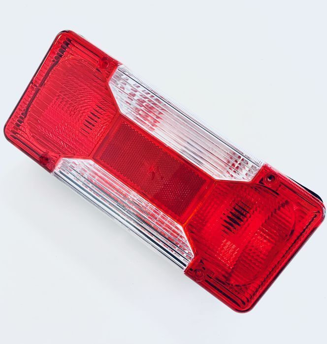 Lampa tylna na belce  Iveco Daily Truck skrzynia kontener 2006 - 14