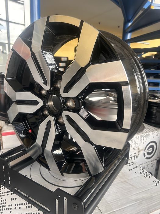 Nowe felgi aluminiowe Dacia Duster 17 cali oryginał