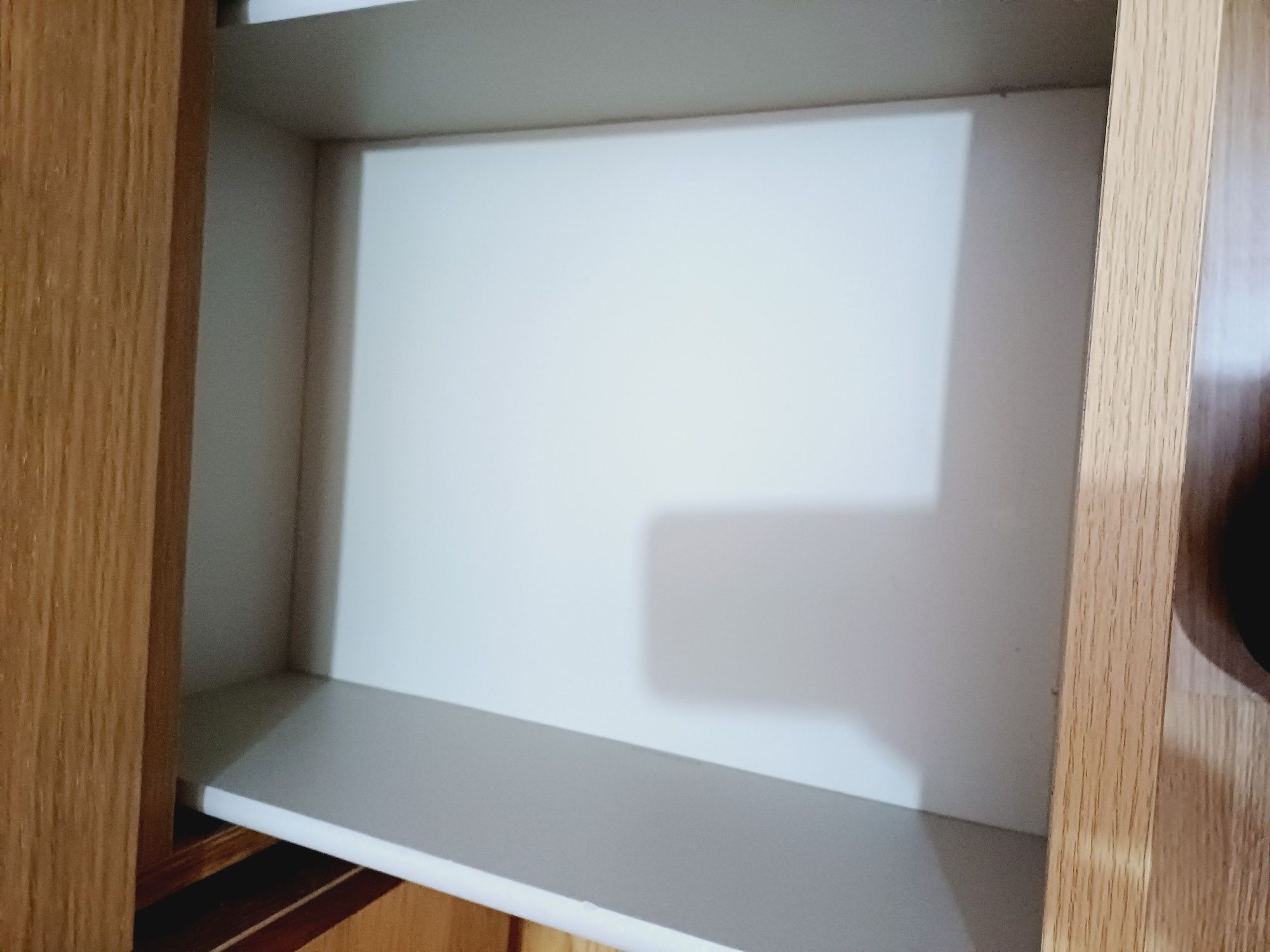 Vendo conjunto de mesa cabeceira Ikea