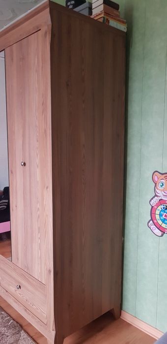 Szafa z lustrem stan idealny.