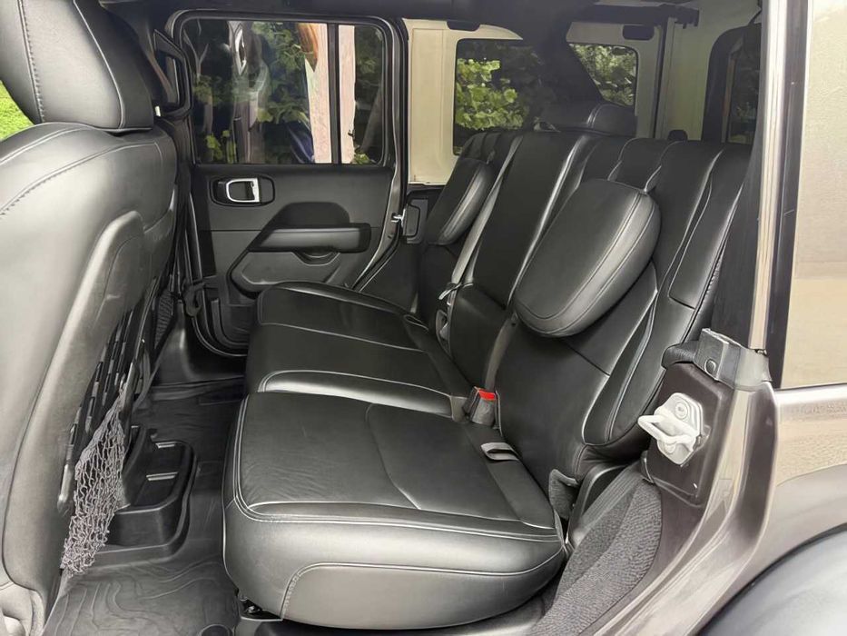 Jeep Wrangler      2022