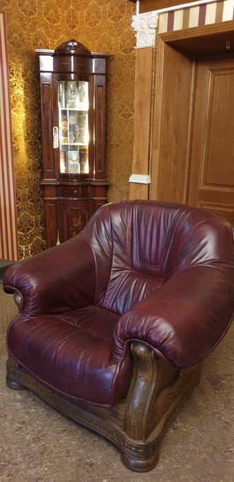 Антикварная мебель