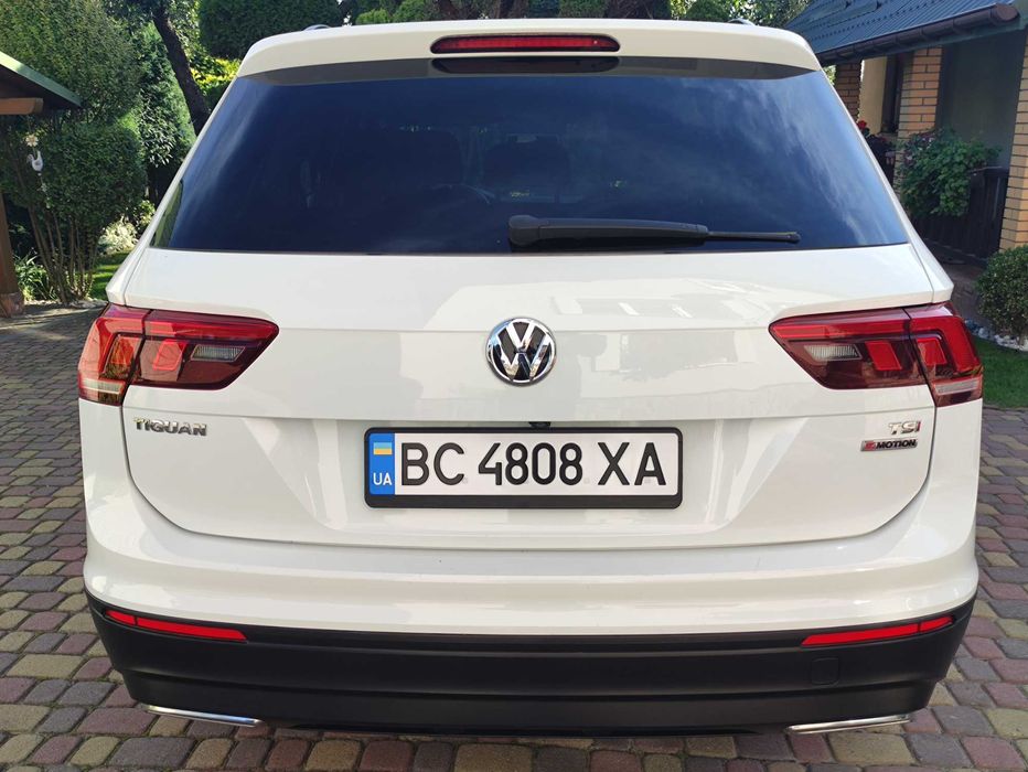 Volkswagen Tiguan,  2017