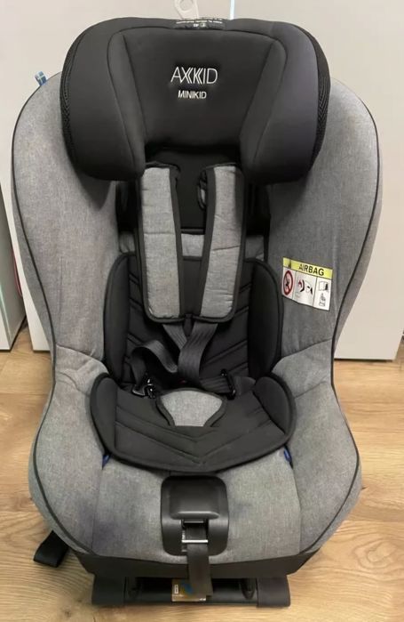 Axid Minikid 2.0 fotelik szwedzkiej firmy do 25kg oraz 125cm