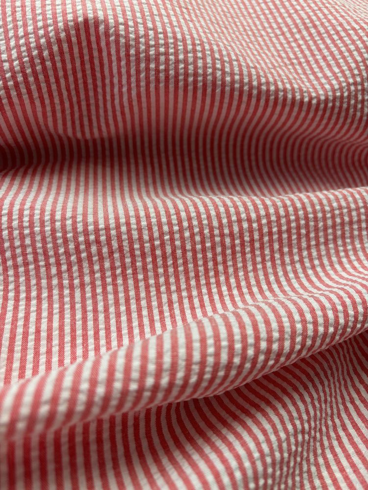 Kupon tkaniny w paseczki bialo rozowe