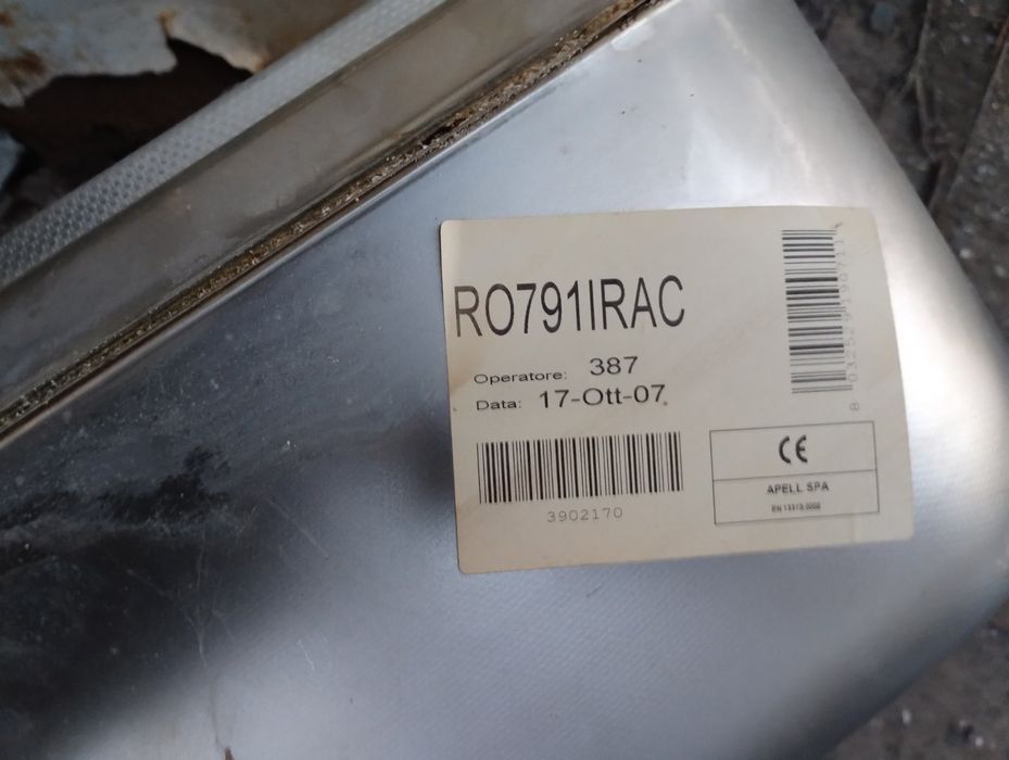 Мойка кухонная накладная