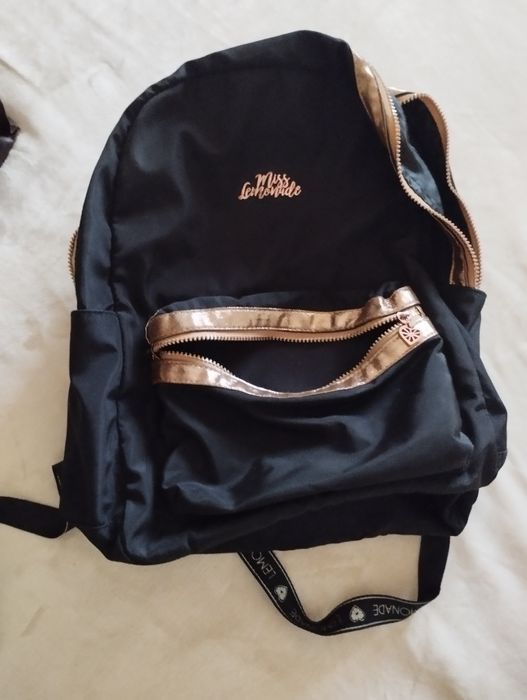 Mochila escolar miss lemon preta