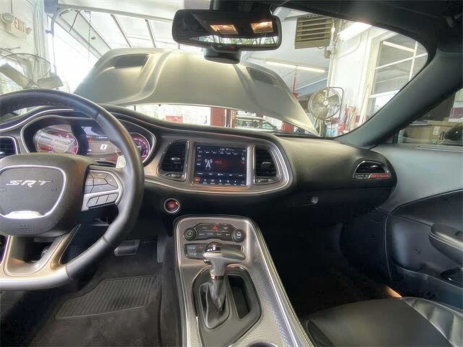 Dodge Challenger SRT Hellcat      2018