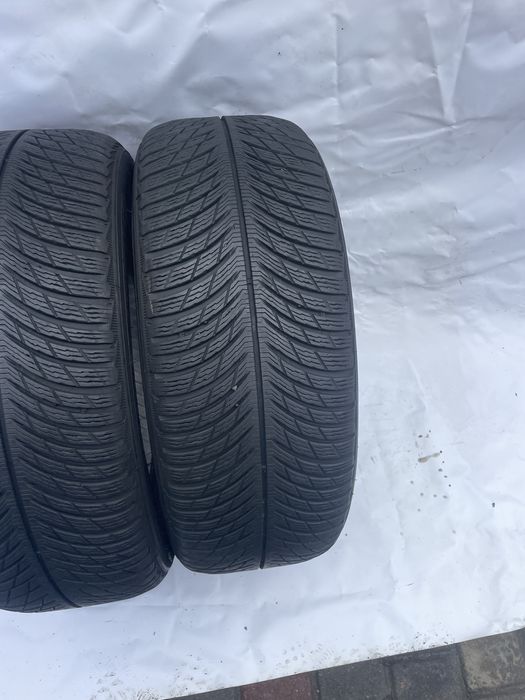 Колеса/резина/гума 235/50R19 Michelin